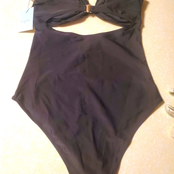 Swimsuit. womens bathing suit. Black one peice cupshe swimsuit - Picture 3 of 7